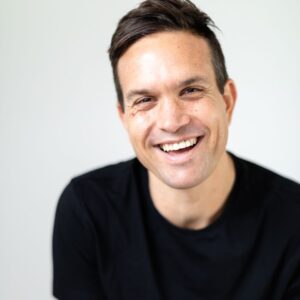 Dr Neil Cuninghame - Hillcrest Chiropractor on Noninvasive management of low back pain